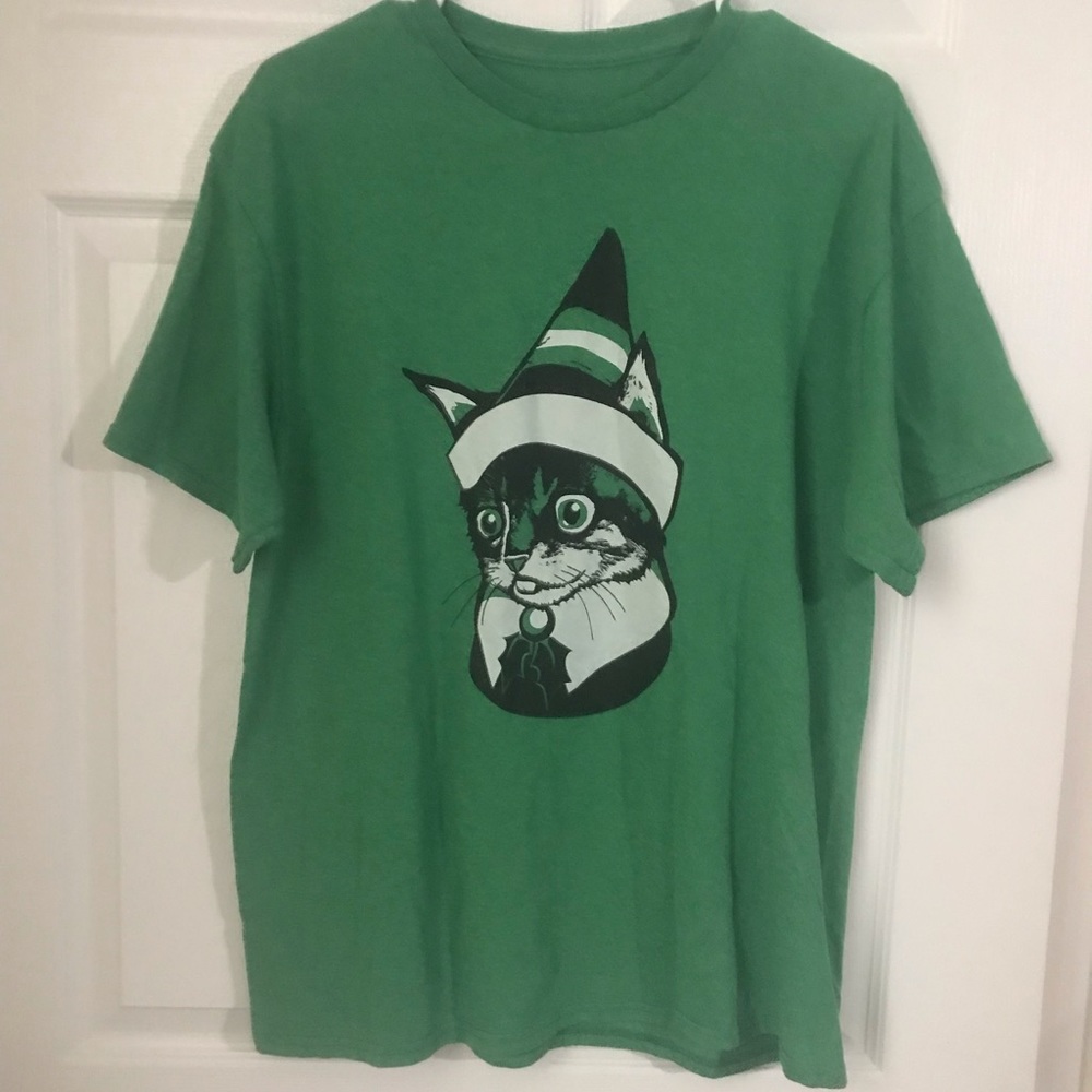 Cat Green Christmas Tee-size ?